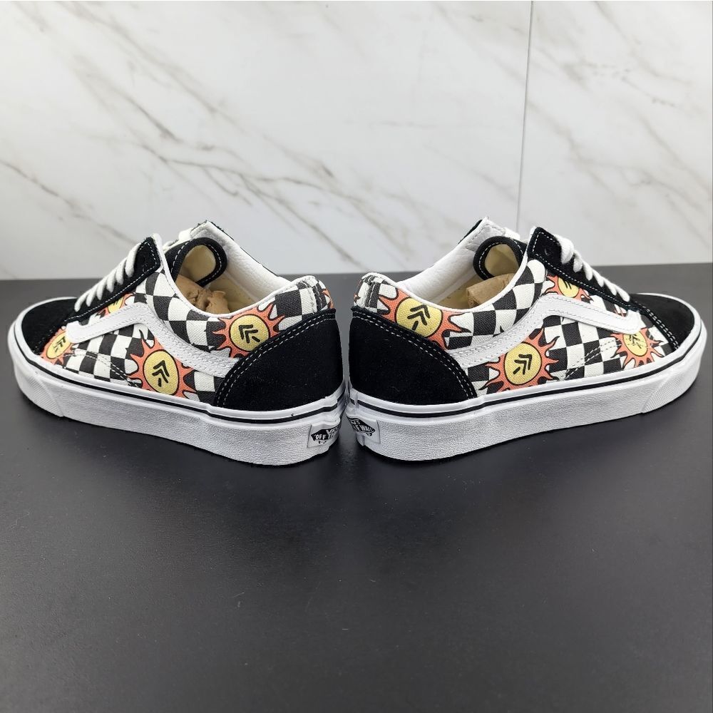 *SALE New Van's X Old Skool Parks Project Sneakers - Picture 4 of 9